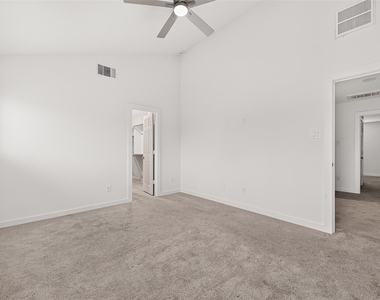 2714 Discovery Trails Court - Photo Thumbnail 31