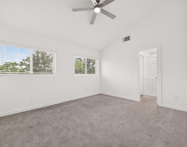 2714 Discovery Trails Court - Photo Thumbnail 30