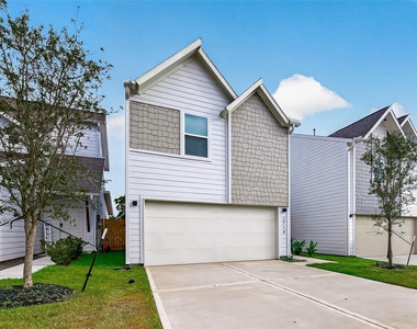 2714 Discovery Trails Court - Photo Thumbnail 1