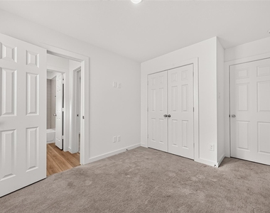 2714 Discovery Trails Court - Photo Thumbnail 28