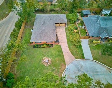 1803 Sea Queen Court - Photo Thumbnail 11