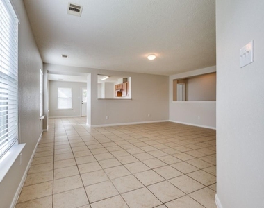3054 Legends York Drive - Photo Thumbnail 2