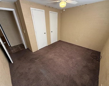 3417 Avenue O - Photo Thumbnail 12