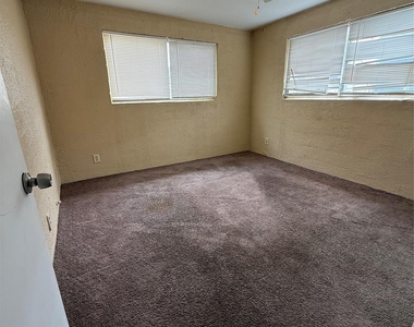 3417 Avenue O - Photo Thumbnail 10