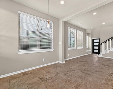 1523 Rustling Creek Drive - Photo Thumbnail 14