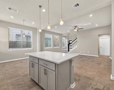 1523 Rustling Creek Drive - Photo Thumbnail 20