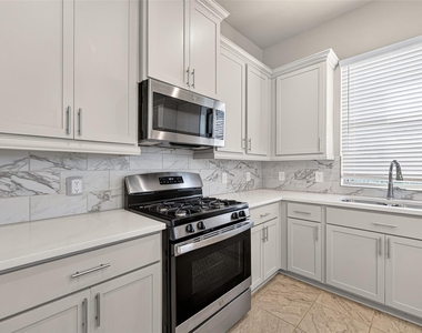 1523 Rustling Creek Drive - Photo Thumbnail 19