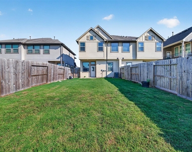 1523 Rustling Creek Drive - Photo Thumbnail 44