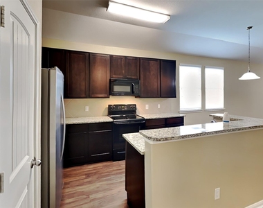 2324 Shady Tree Lane - Photo Thumbnail 1