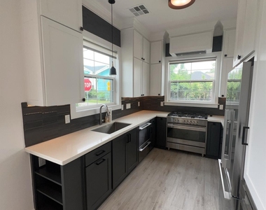 1423 Holly Street - Photo Thumbnail 5