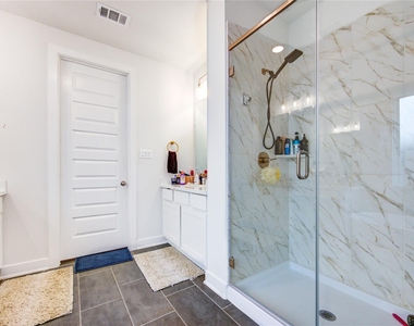 10514 Skyward Estate Trail - Photo Thumbnail 31