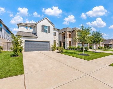 10514 Skyward Estate Trail - Photo Thumbnail 46