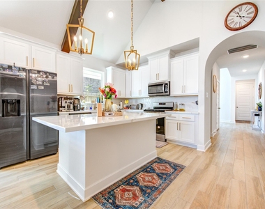 10514 Skyward Estate Trail - Photo Thumbnail 11