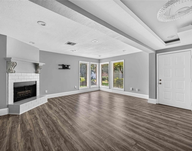 7866 Green Lawn Drive - Photo Thumbnail 1