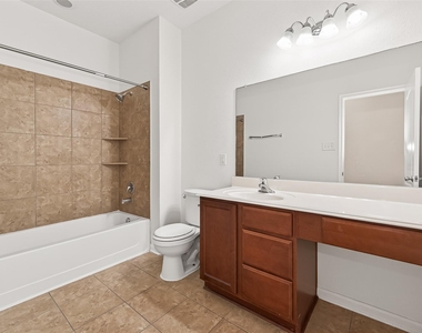 21015 Blackstone Villa Lane - Photo Thumbnail 25