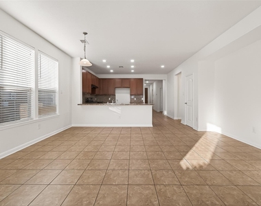 21015 Blackstone Villa Lane - Photo Thumbnail 8
