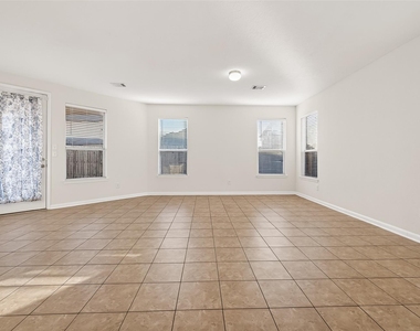 21015 Blackstone Villa Lane - Photo Thumbnail 11