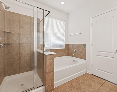 21015 Blackstone Villa Lane - Photo Thumbnail 39