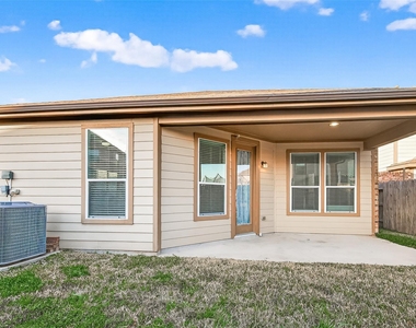 21015 Blackstone Villa Lane - Photo Thumbnail 47