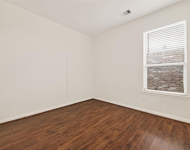 21015 Blackstone Villa Lane - Photo Thumbnail 30