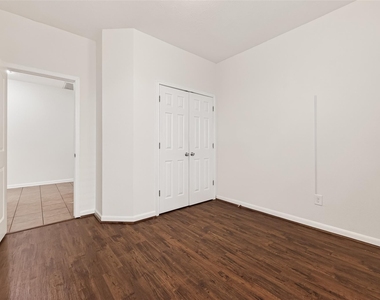 21015 Blackstone Villa Lane - Photo Thumbnail 31