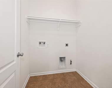 21015 Blackstone Villa Lane - Photo Thumbnail 21