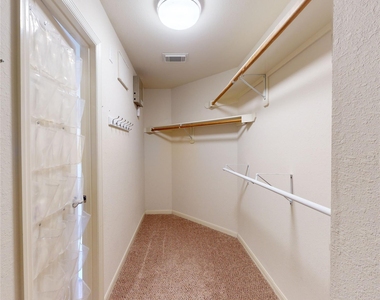 3046 Antler Way - Photo Thumbnail 16