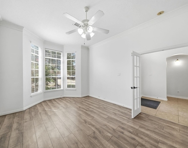 14207 Hawkesbury Court - Photo Thumbnail 15