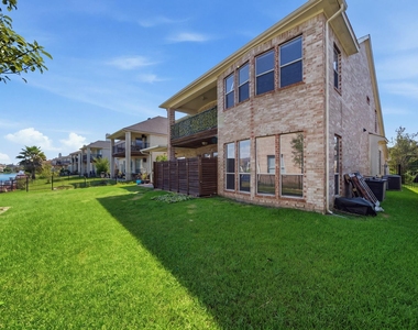 14207 Hawkesbury Court - Photo Thumbnail 34