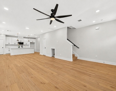7824 Beckley Street - Photo Thumbnail 4