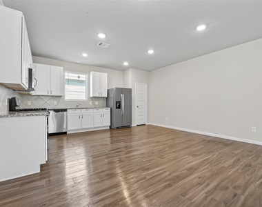 13758 Goldeye Drive - Photo Thumbnail 13