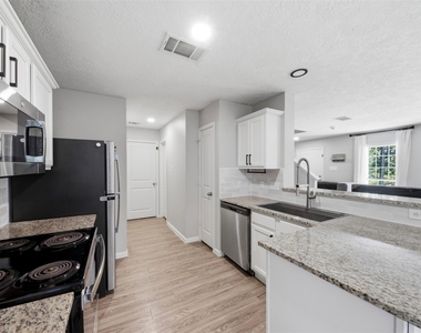 15011 Crockett Road - Photo Thumbnail 8