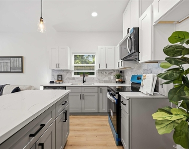 7944 Fields Street - Photo Thumbnail 8