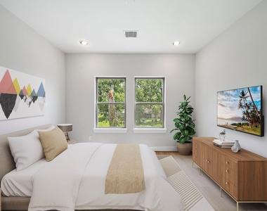 8430 Vogue Lane - Photo Thumbnail 10