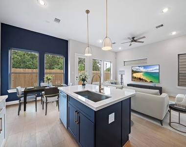 8430 Vogue Lane - Photo Thumbnail 4