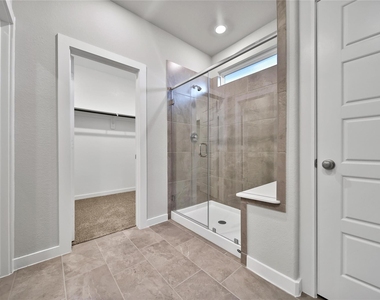 6609 Lahna Oak Drive - Photo Thumbnail 16