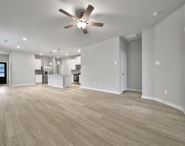 6609 Lahna Oak Drive - Photo Thumbnail 4