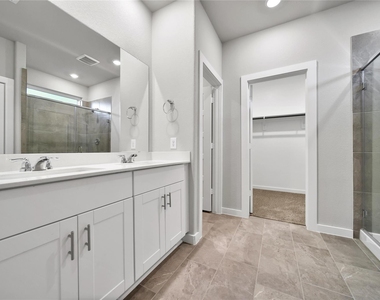 6609 Lahna Oak Drive - Photo Thumbnail 18