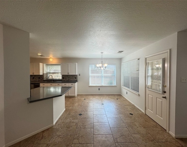 210 Rolling Plains Drive - Photo Thumbnail 13