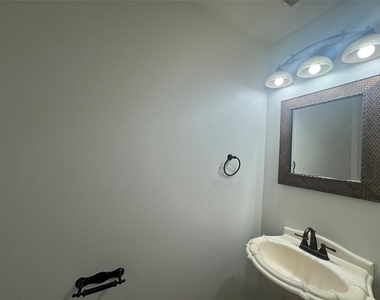 210 Rolling Plains Drive - Photo Thumbnail 25
