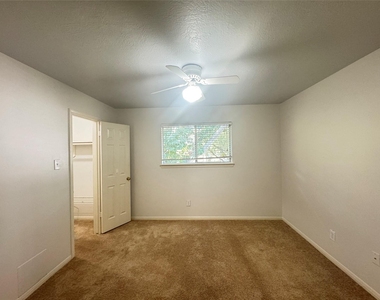 210 Rolling Plains Drive - Photo Thumbnail 36