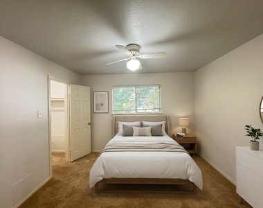 210 Rolling Plains Drive - Photo Thumbnail 35