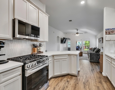 4827 Ladona Court - Photo Thumbnail 12
