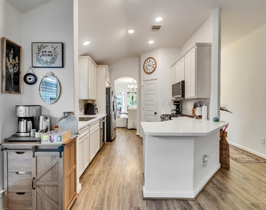 4827 Ladona Court - Photo Thumbnail 16