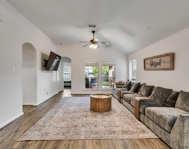 4827 Ladona Court - Photo Thumbnail 20