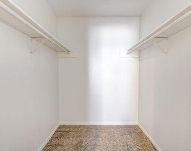 10202 Forum Park Drive - Photo Thumbnail 16
