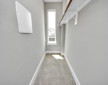 1411 Boswell Street - Photo Thumbnail 26