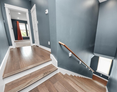 1411 Boswell Street - Photo Thumbnail 18