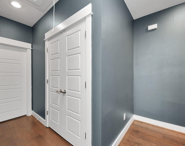 1411 Boswell Street - Photo Thumbnail 22