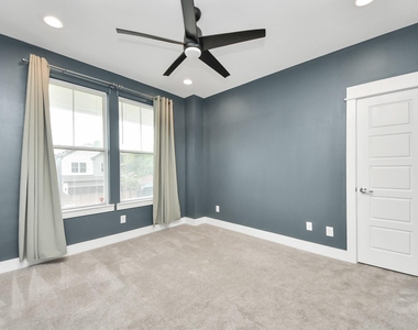 1411 Boswell Street - Photo Thumbnail 23